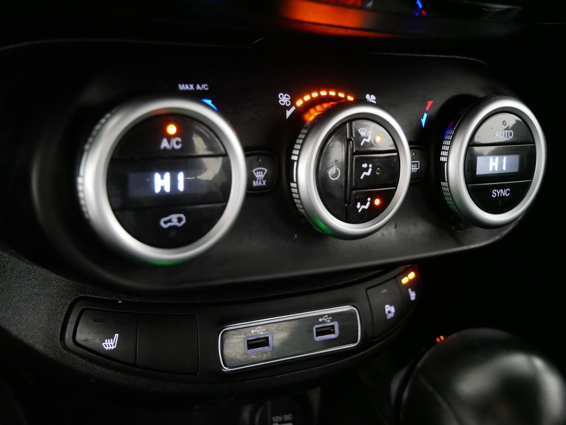 Used 2020 FIAT 500X Sport w/ Premium Group image 23