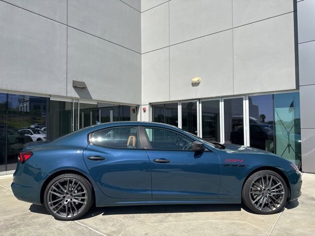 Used 2024 Maserati Ghibli Trofeo image 9