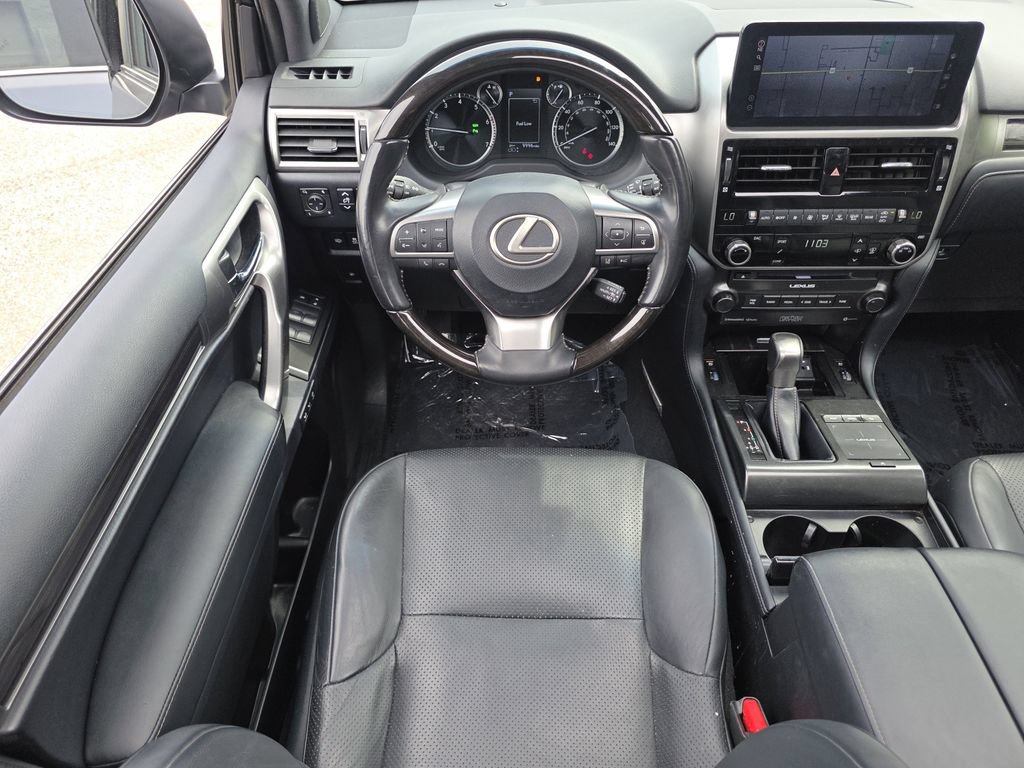 Certified 2023 Lexus GX 460 Luxury w/ Sport Design Package AWD/4WD image 2