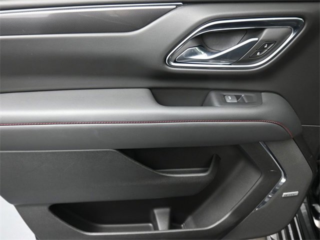 Used 2024 Chevrolet Suburban RST w/ Luxury Package image 19