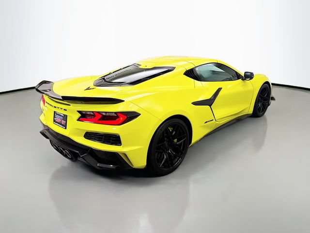 Used 2023 Chevrolet Corvette Z06 w/ Engine Appearance Package RWD image 7