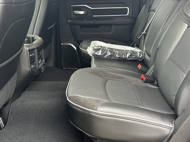 New 2026 RAM 2500 Laramie w/ Sport Appearance Package AWD/4WD image 21