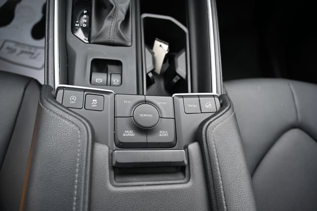 Used 2024 Toyota Grand Highlander AWD image 20