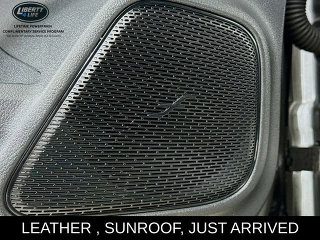 Used 2025 Mercedes-Benz GLB 250 GLB 250 w/ Exclusive Package image 19