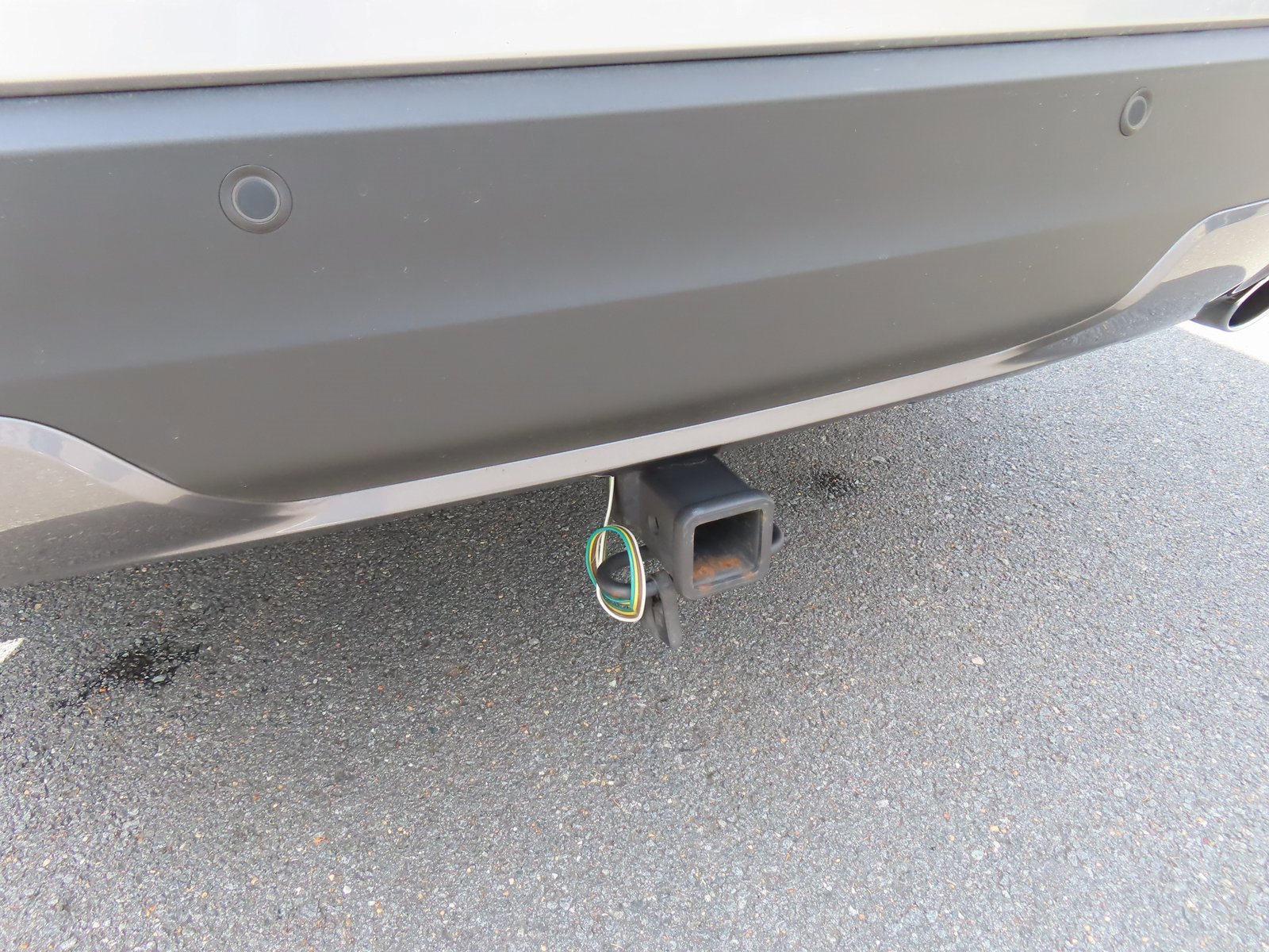 Used 2022 Ford Explorer XLT w/ Equipment Group 202A image 11