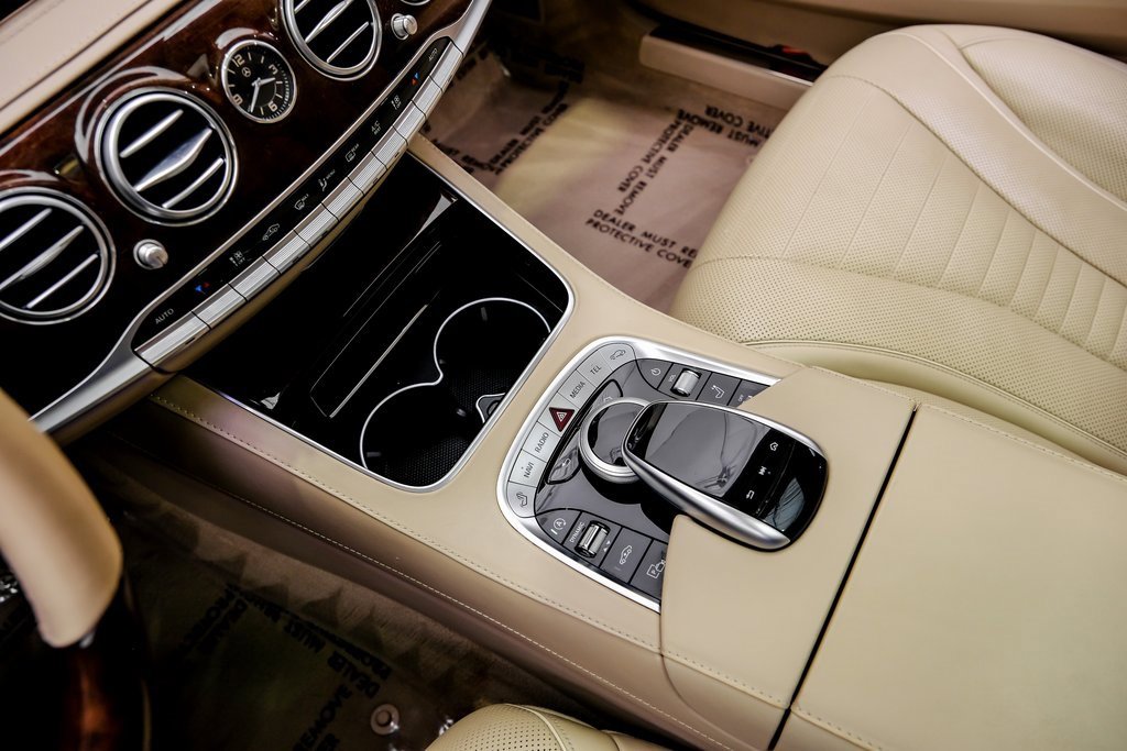 Used 2019 Mercedes-Benz S 560 4MATIC Sedan image 31