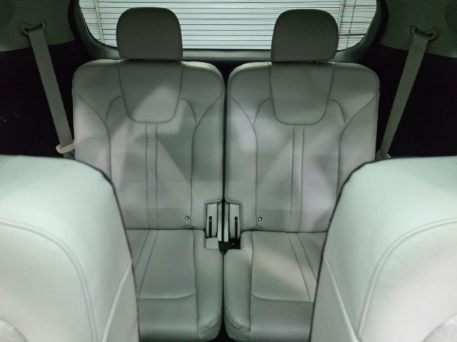 Used 2022 Kia Sorento SX Prestige w/ Panoramic Sunroof Package AWD/4WD image 17