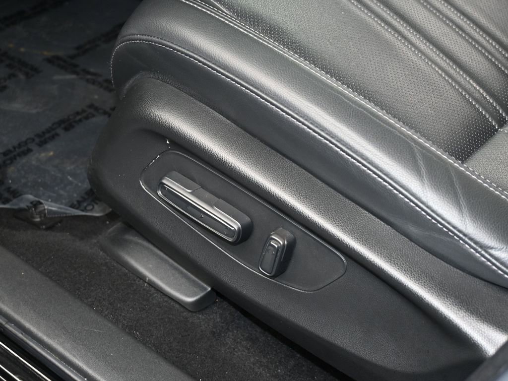 Used 2023 Honda HR-V EX-L image 13