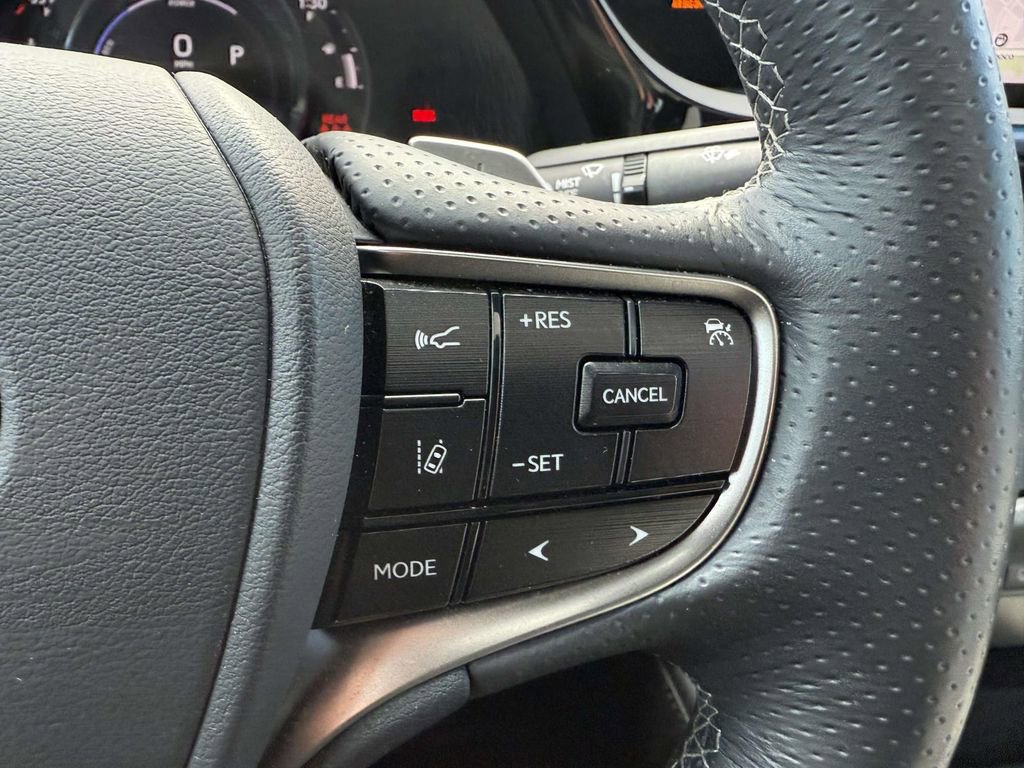 Used 2024 Lexus ES 300h F Sport w/ Accessory Package (Z2) image 21