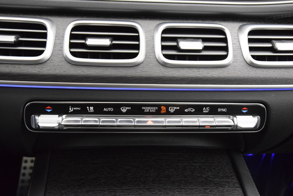 Used 2026 Mercedes-Benz GLS 450 4MATIC image 32