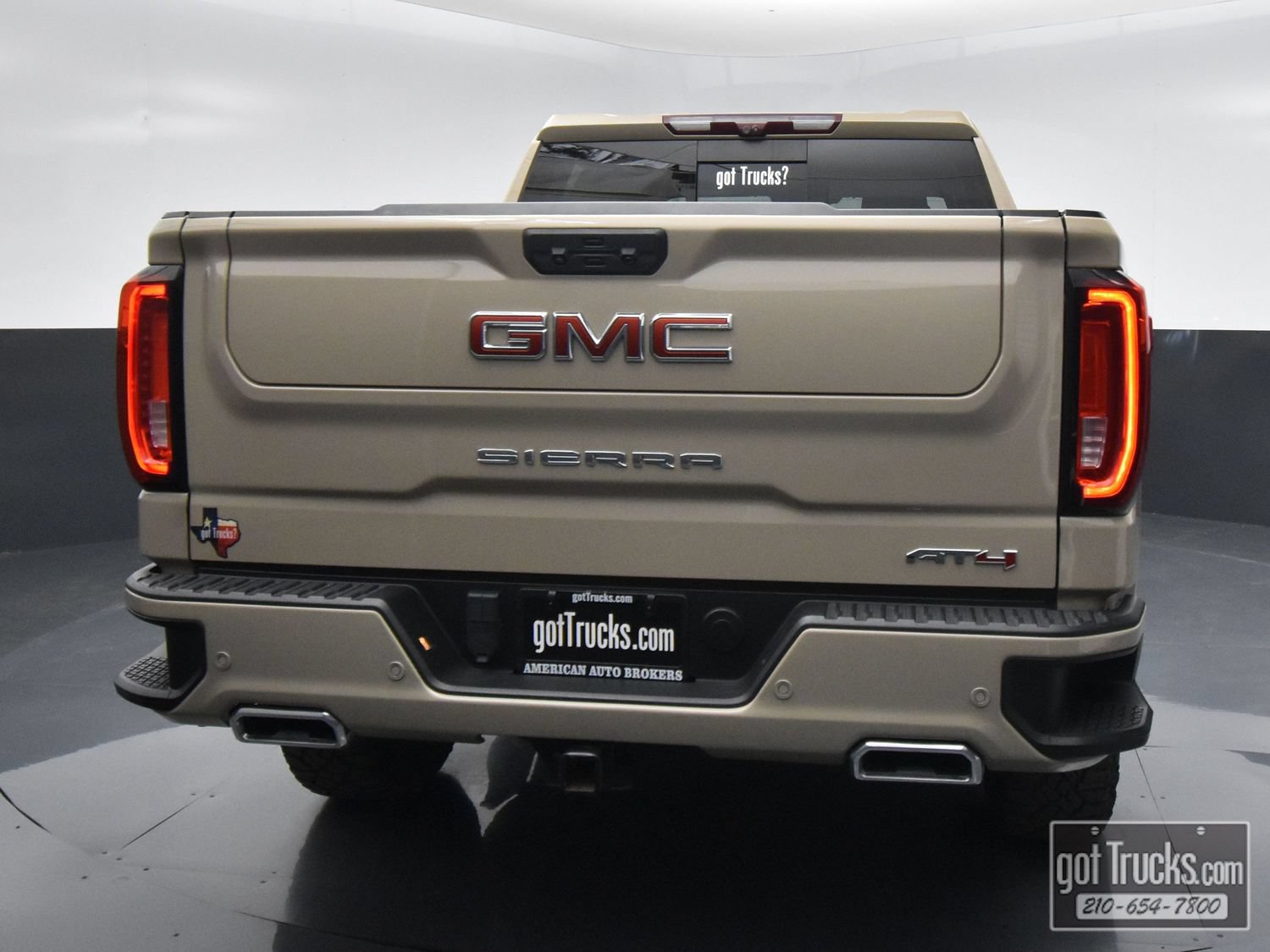 Used 2023 GMC Sierra 1500 AT4 w/ AT4 Premium Package AWD/4WD image 6