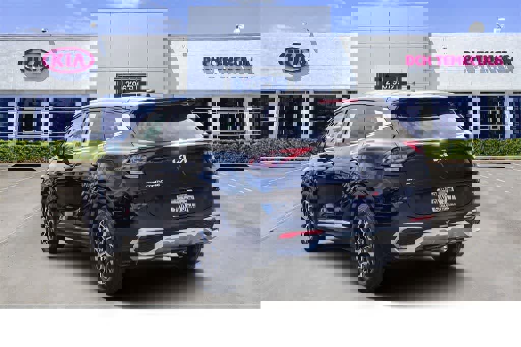 Certified 2024 Kia Sportage EX image 6