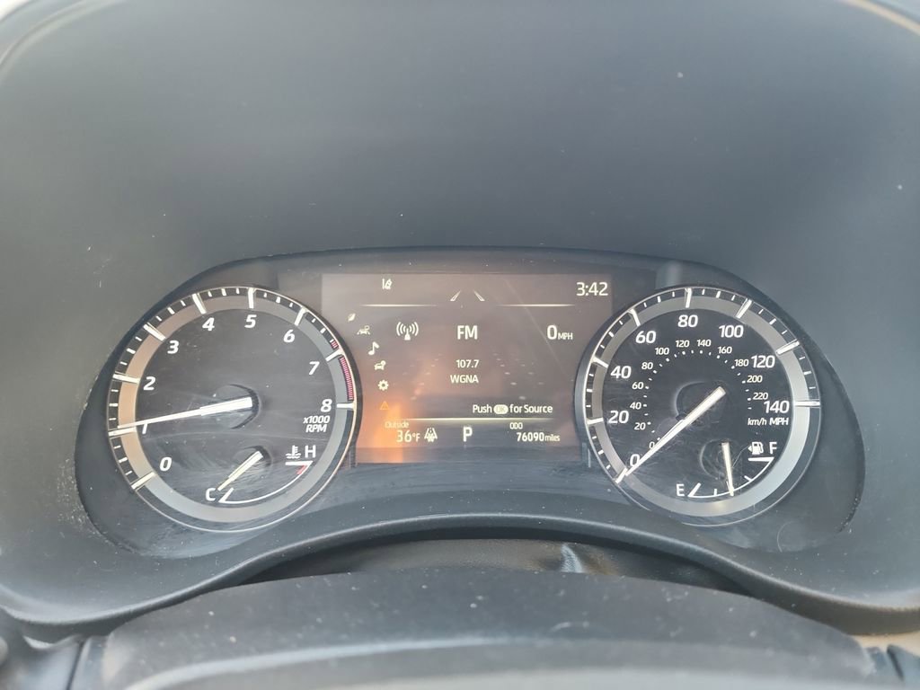 Used 2021 Toyota Highlander Limited image 18