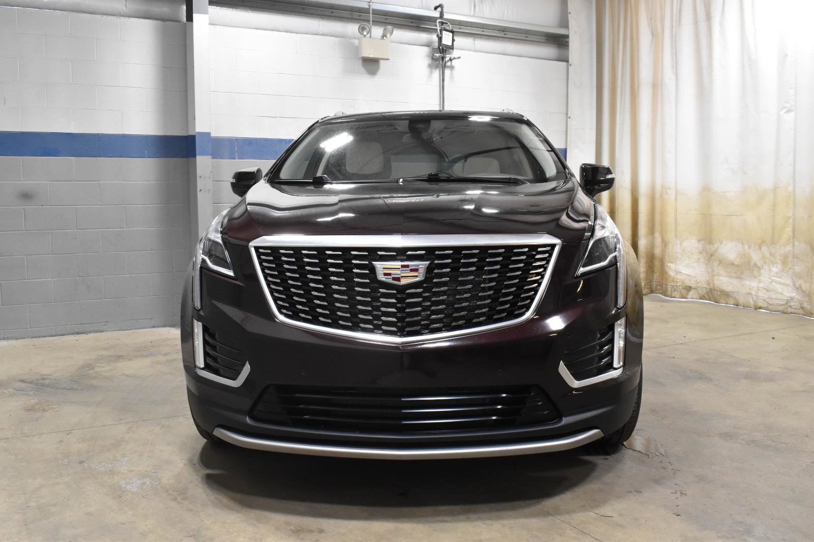 Used 2021 Cadillac XT5 Premium Luxury w/ LPO, Floor Liner Package FWD image 31