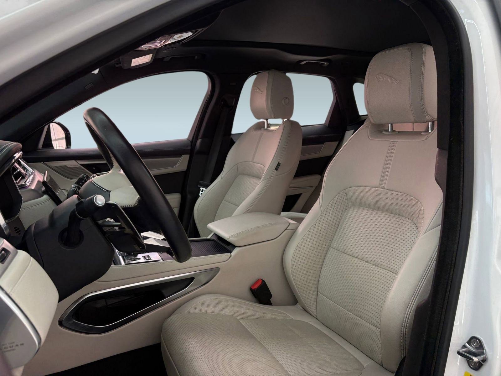 Used 2024 Jaguar F-PACE R-Dynamic S image 22