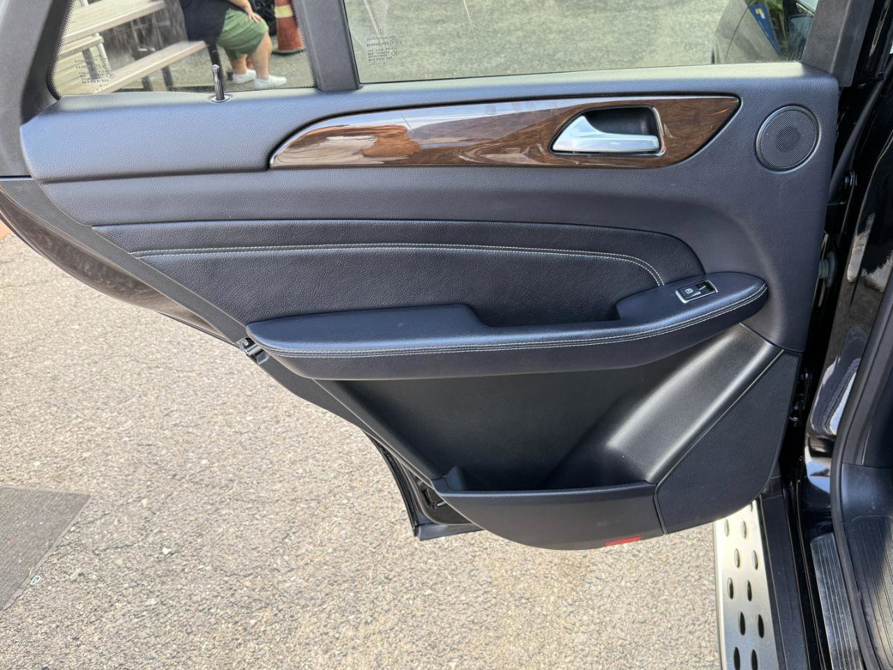 Used 2015 Mercedes-Benz ML 350 4MATIC w/ Premium 1 Package image 30