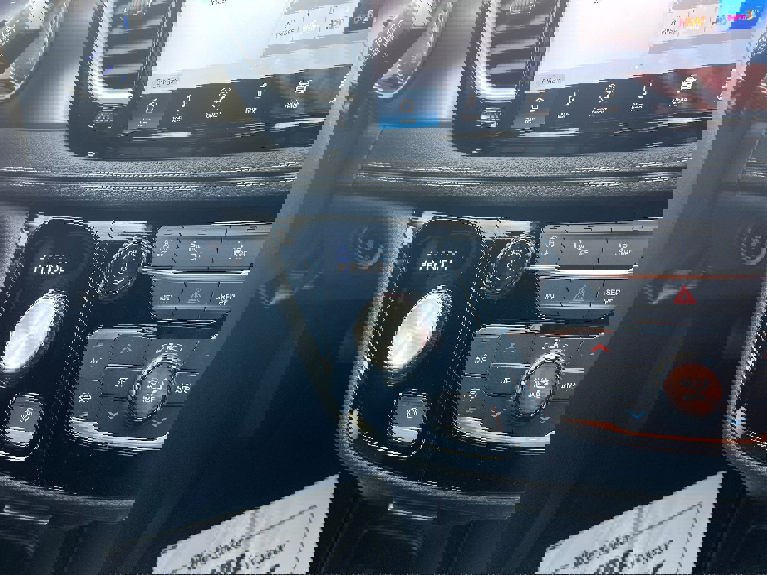 New 2026 Chrysler Pacifica Select image 17