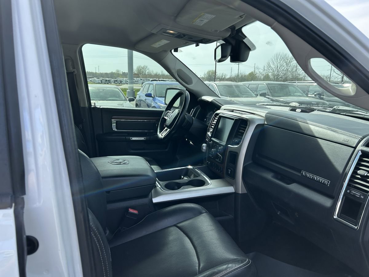 Used 2016 RAM 1500 Laramie w/ Convenience Group image 12