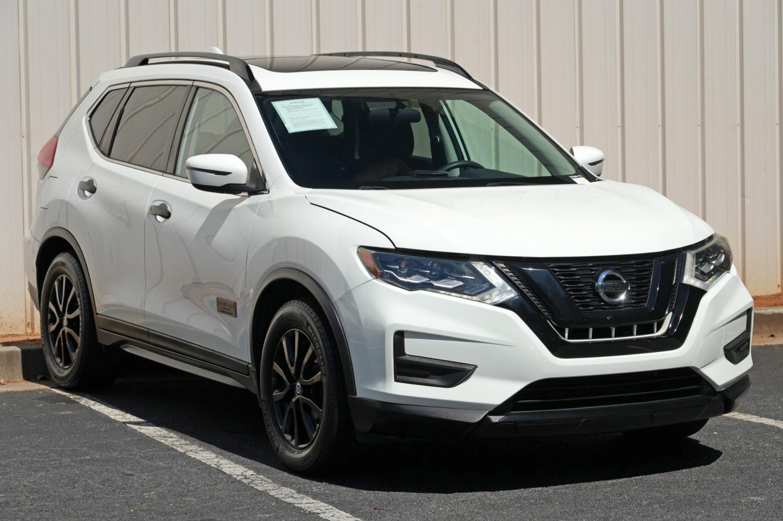 Used 2017 Nissan Rogue SV FWD image 49
