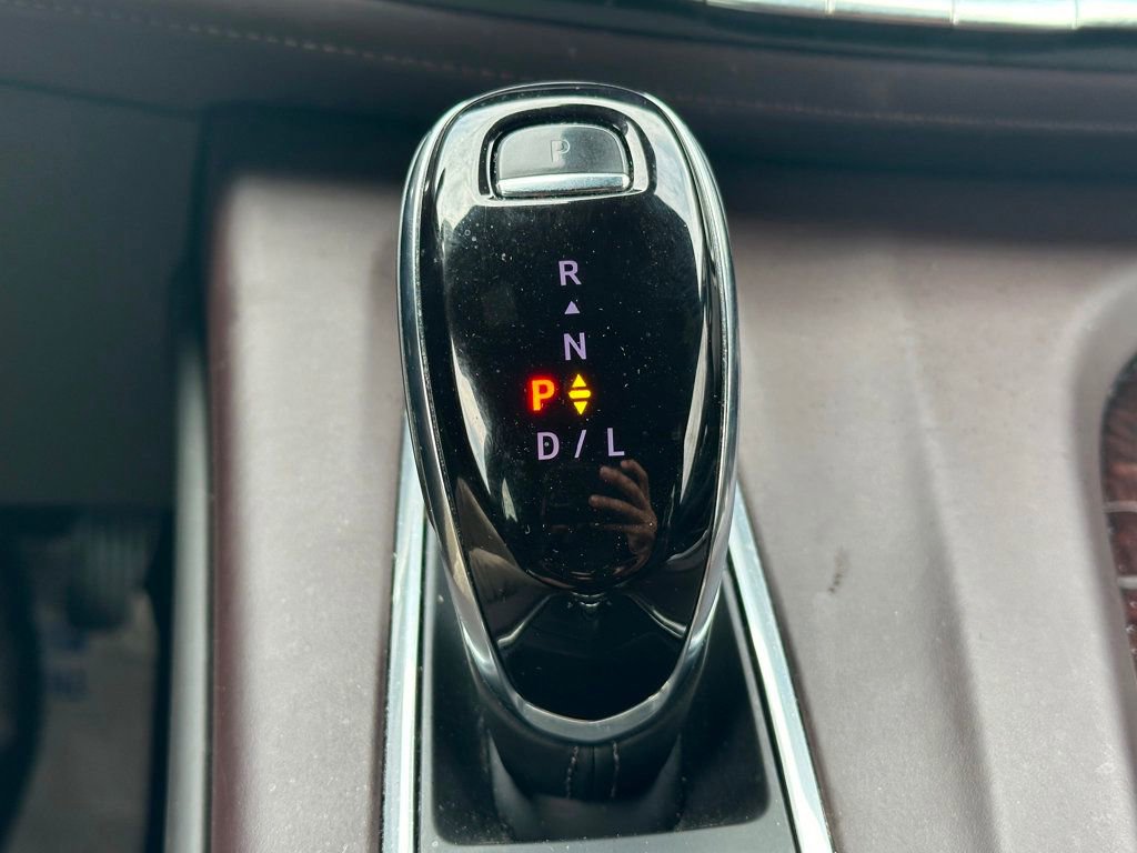 Used 2023 Cadillac Escalade Sport Platinum w/ LPO, ONYX Package AWD/4WD image 44