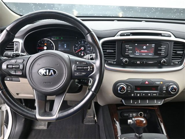 Used 2016 Kia Sorento EX image 19