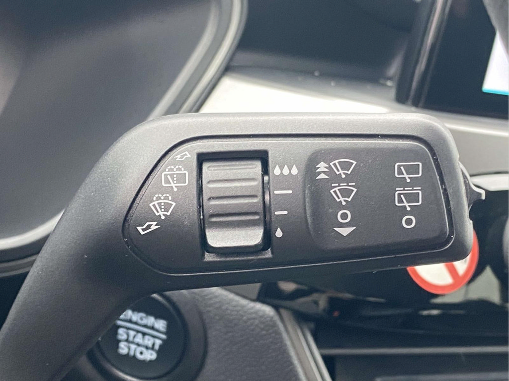 Used 2025 Ford Escape Active FWD image 23