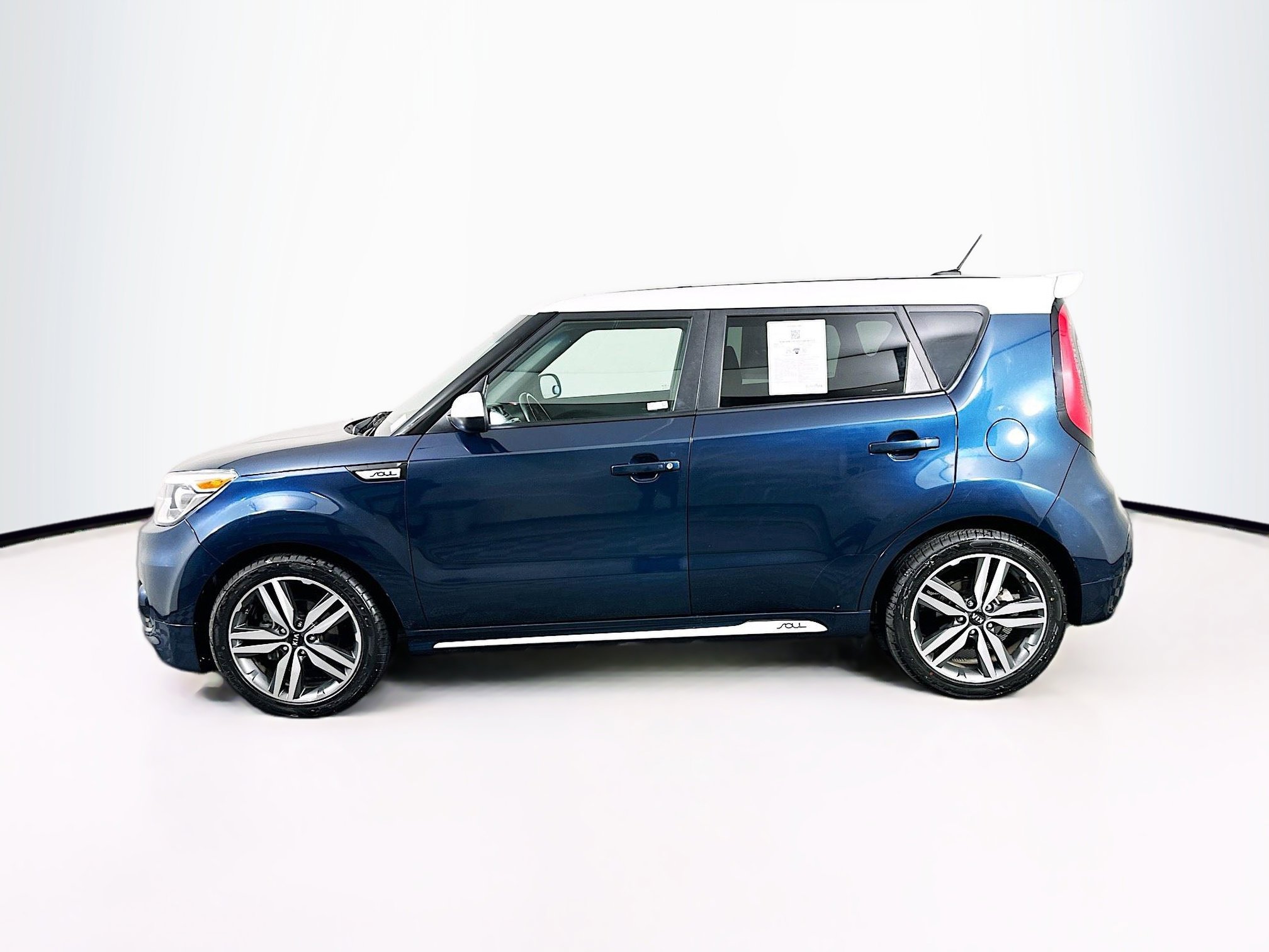 Used 2018 Kia Soul + image 4