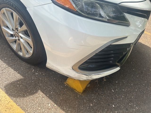 Used 2021 Toyota Camry LE FWD image 8