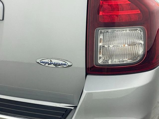 Used 2017 Jeep Compass High Altitude image 32