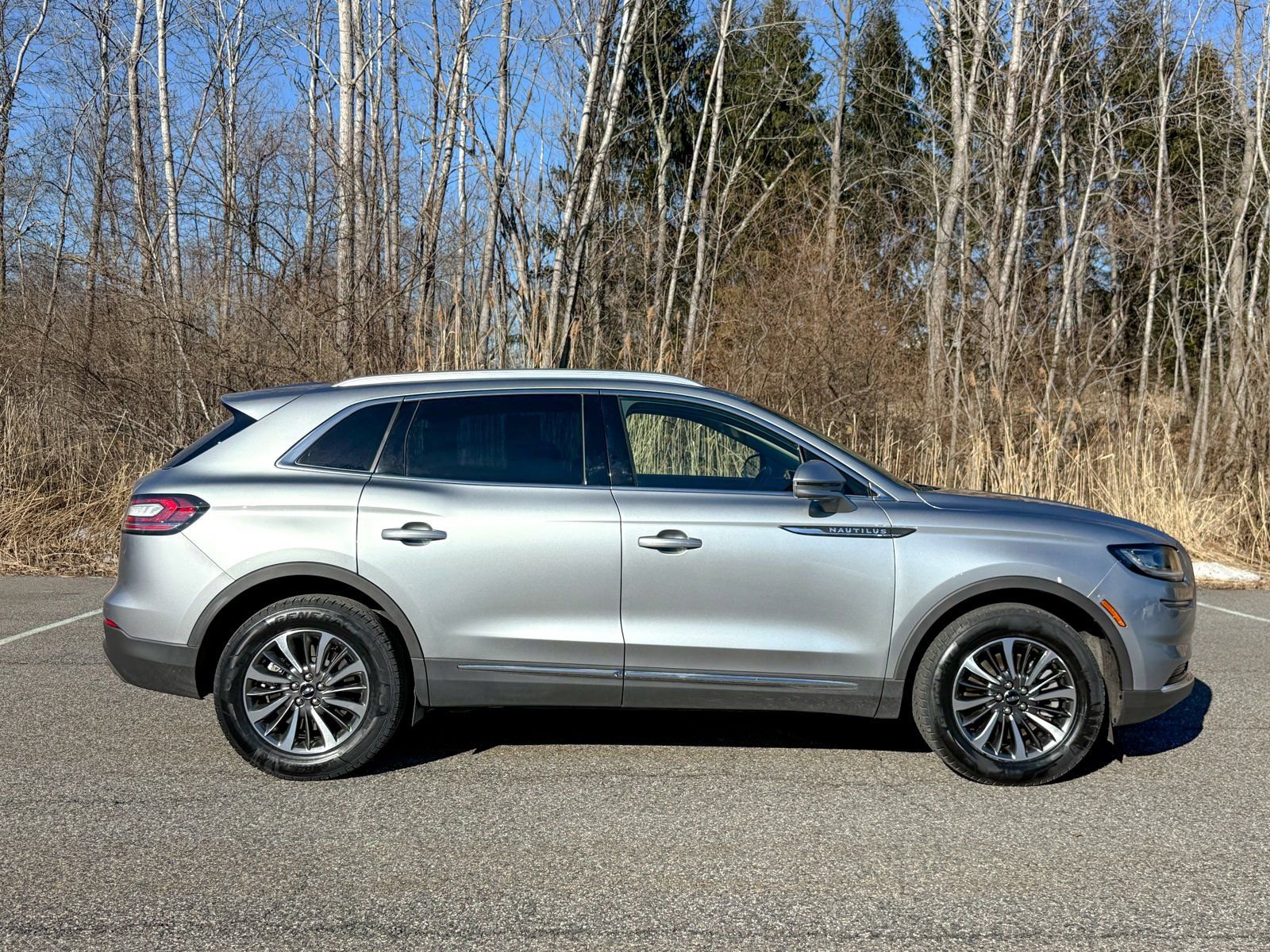 Certified 2023 Lincoln Nautilus AWD w/ Premium Package image 7