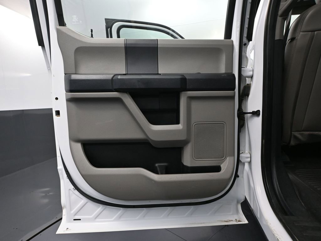 Used 2022 Ford F250 XL w/ Power Equipment Group image 36