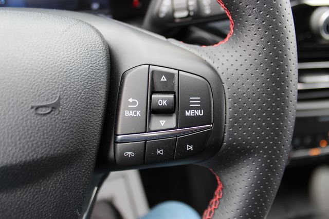 Used 2025 Ford Escape ST-Line image 14