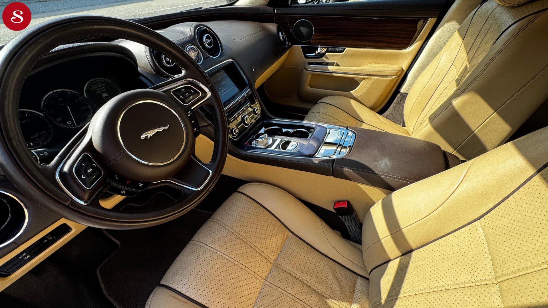 Used 2011 Jaguar XJ L RWD image 23