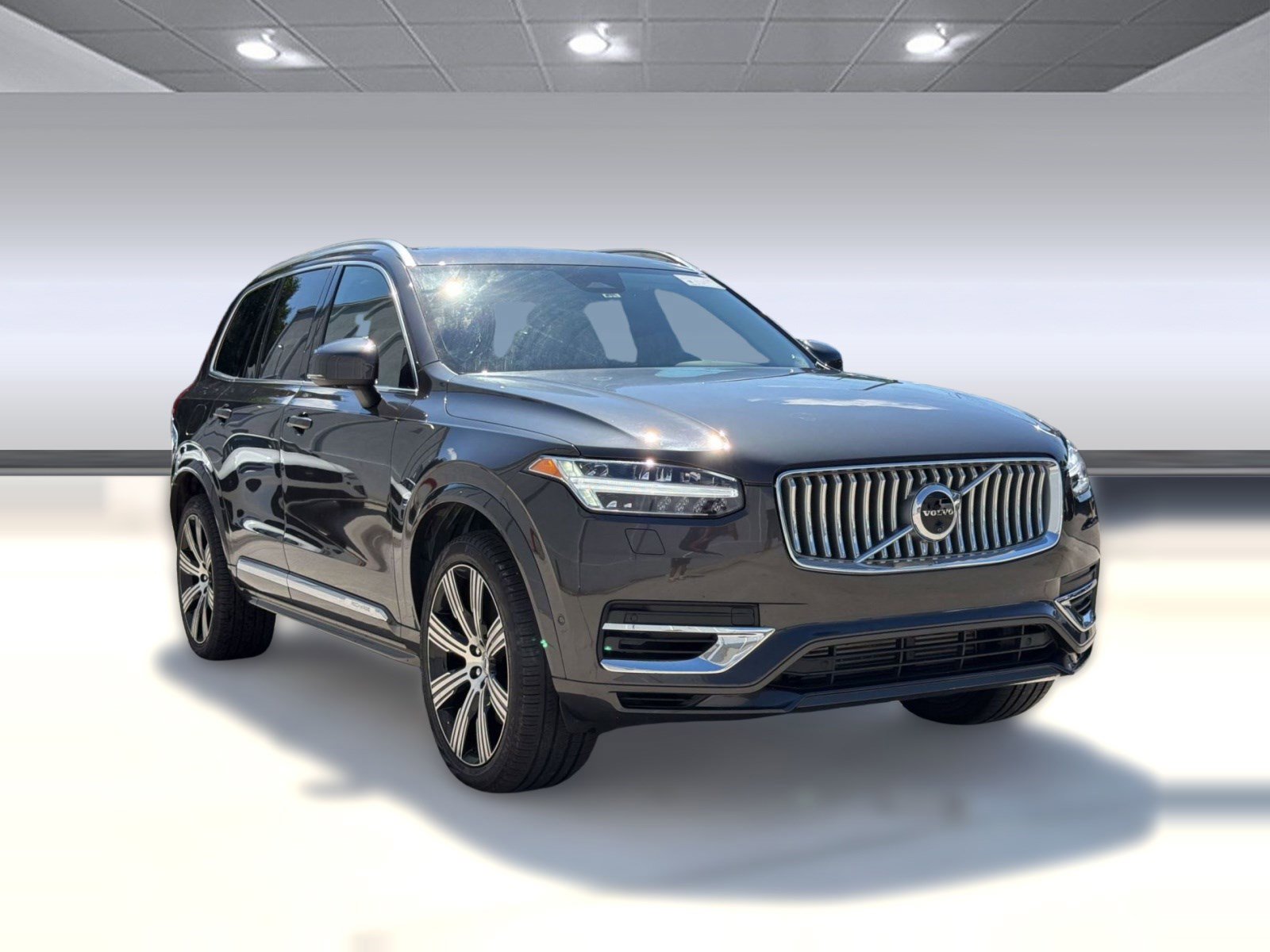 Used 2024 Volvo XC90 T8 Plus w/ Protection Package Premier AWD/4WD image 7