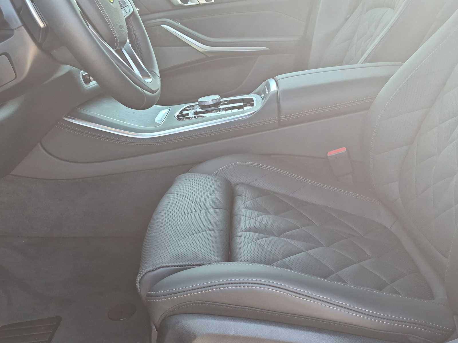 New 2026 BMW X5 xDrive40i AWD/4WD image 16