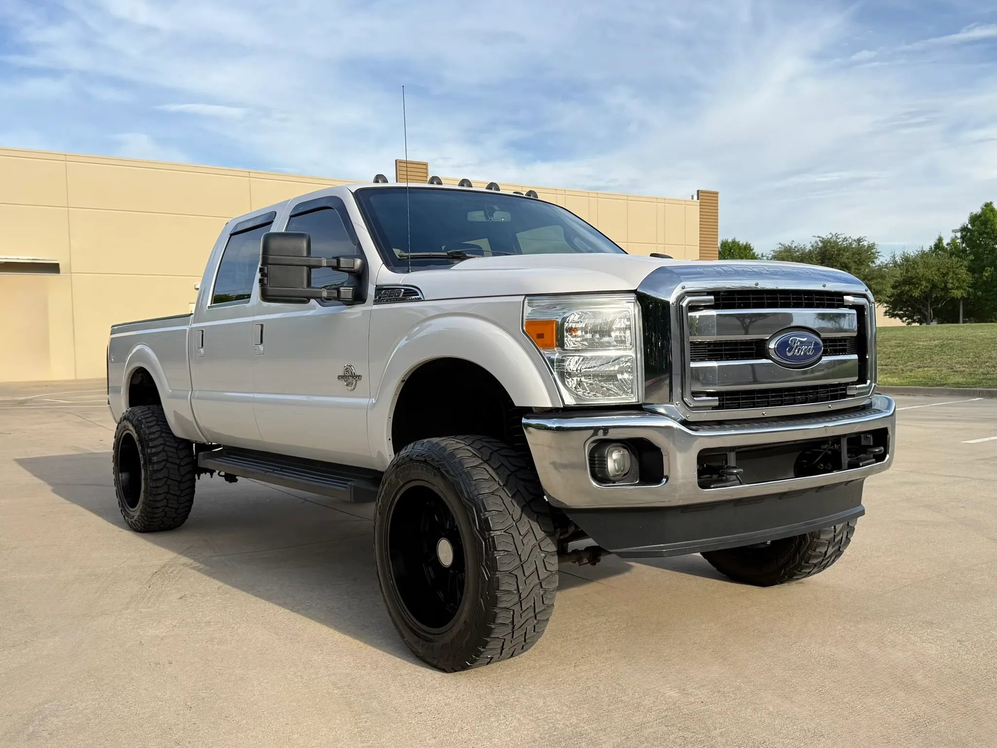Used 2015 Ford F350 Lariat w/ Lariat Ultimate Package AWD/4WD image 8