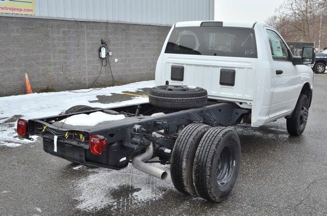 New 2026 RAM 3500 Tradesman image 8