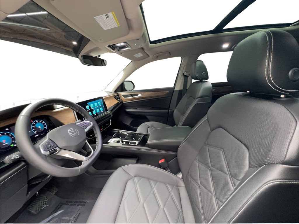 Used 2024 Volkswagen Atlas SE FWD image 19