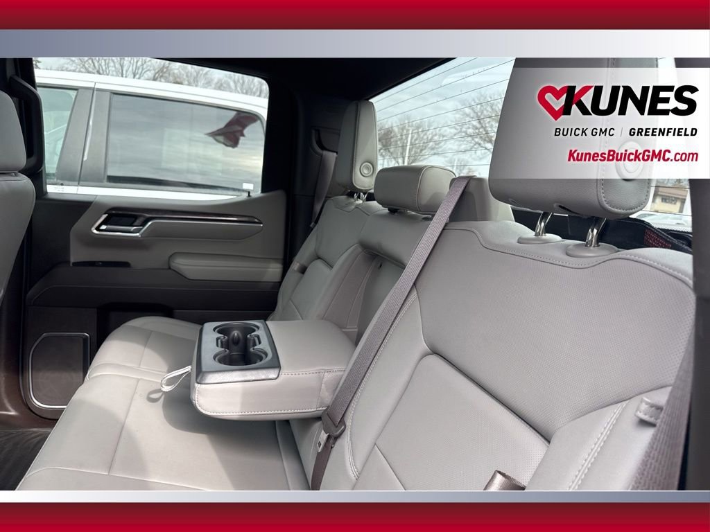 Used 2022 Chevrolet Silverado 1500 LTZ image 32