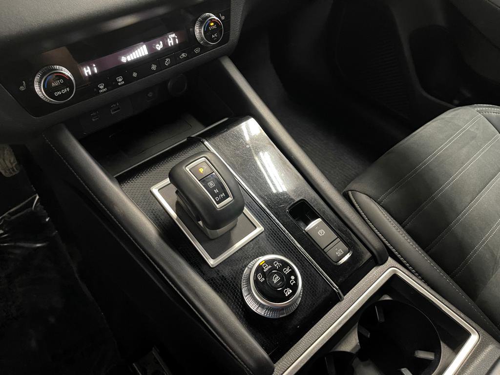 Used 2022 Mitsubishi Outlander SE AWD/4WD image 27