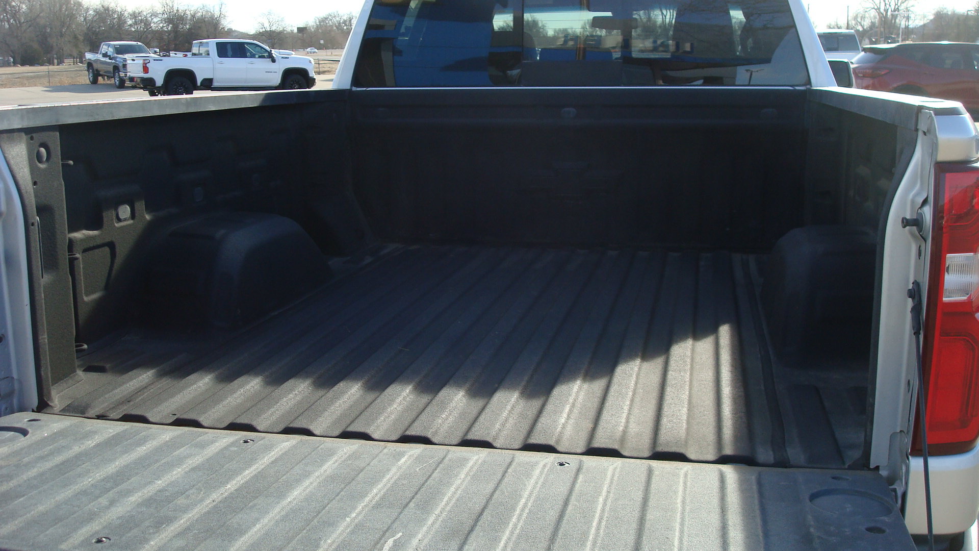 Used 2022 Chevrolet Silverado 1500 LTZ AWD/4WD image 14