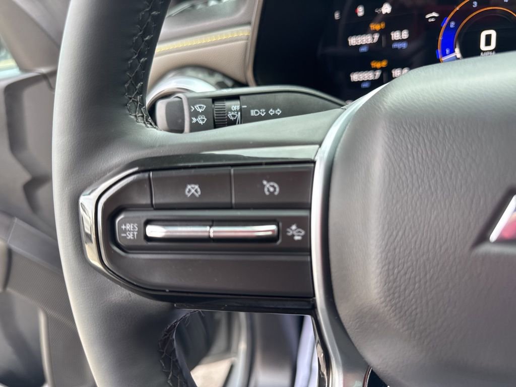 Used 2025 Chevrolet Colorado ZR2 w/ Technology Package image 22