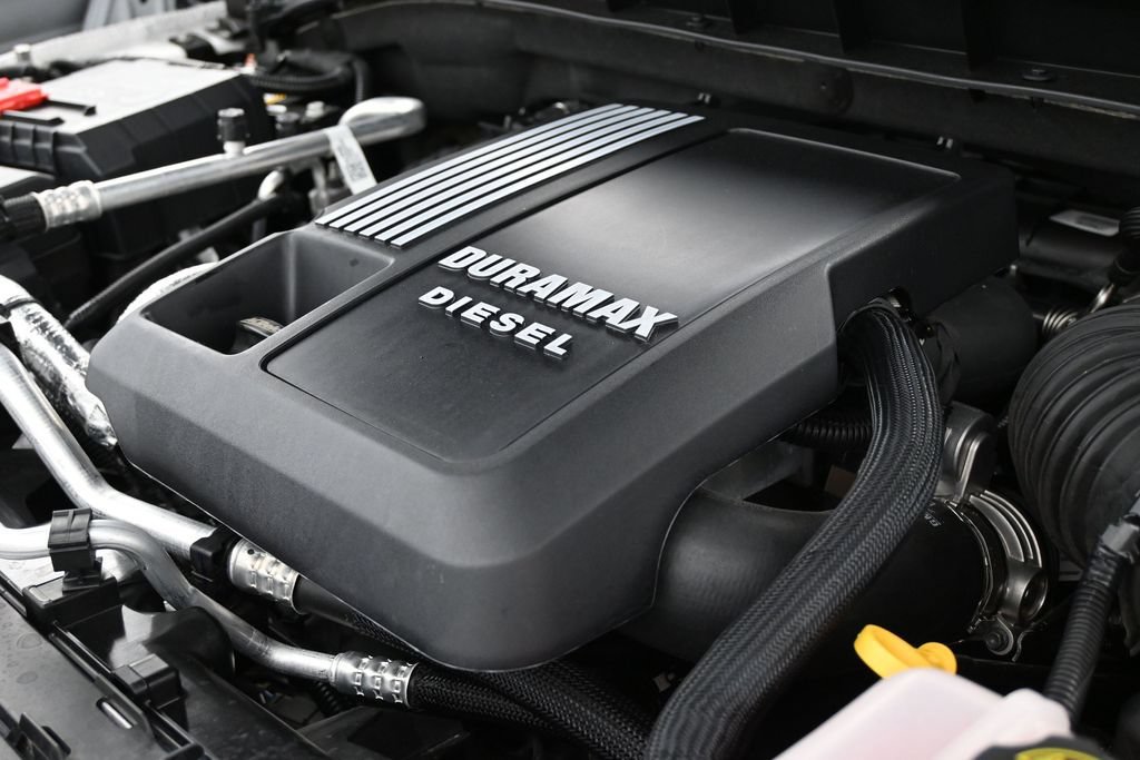 Used 2025 Chevrolet Tahoe Premier AWD/4WD image 37