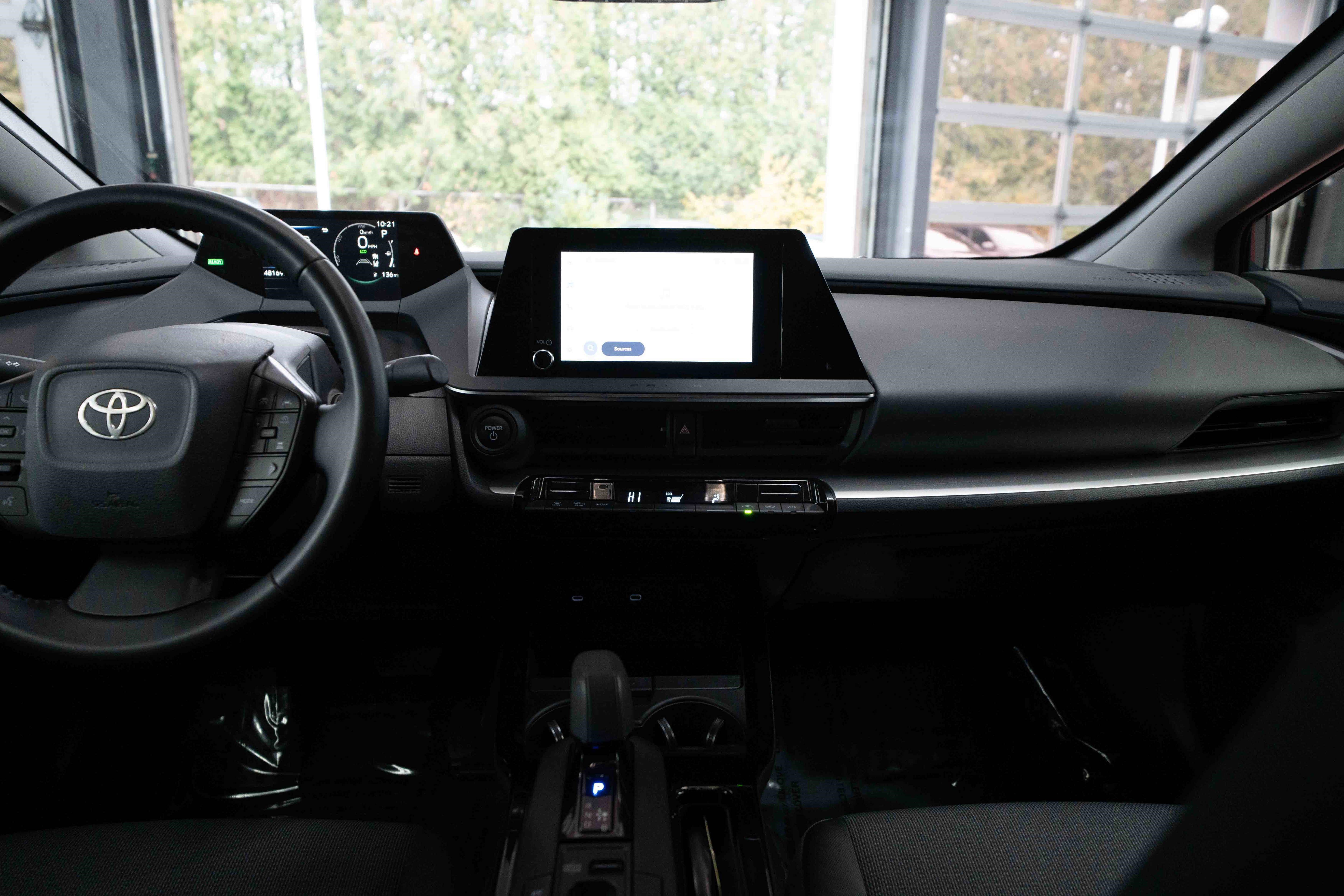 Certified 2024 Toyota Prius LE image 21