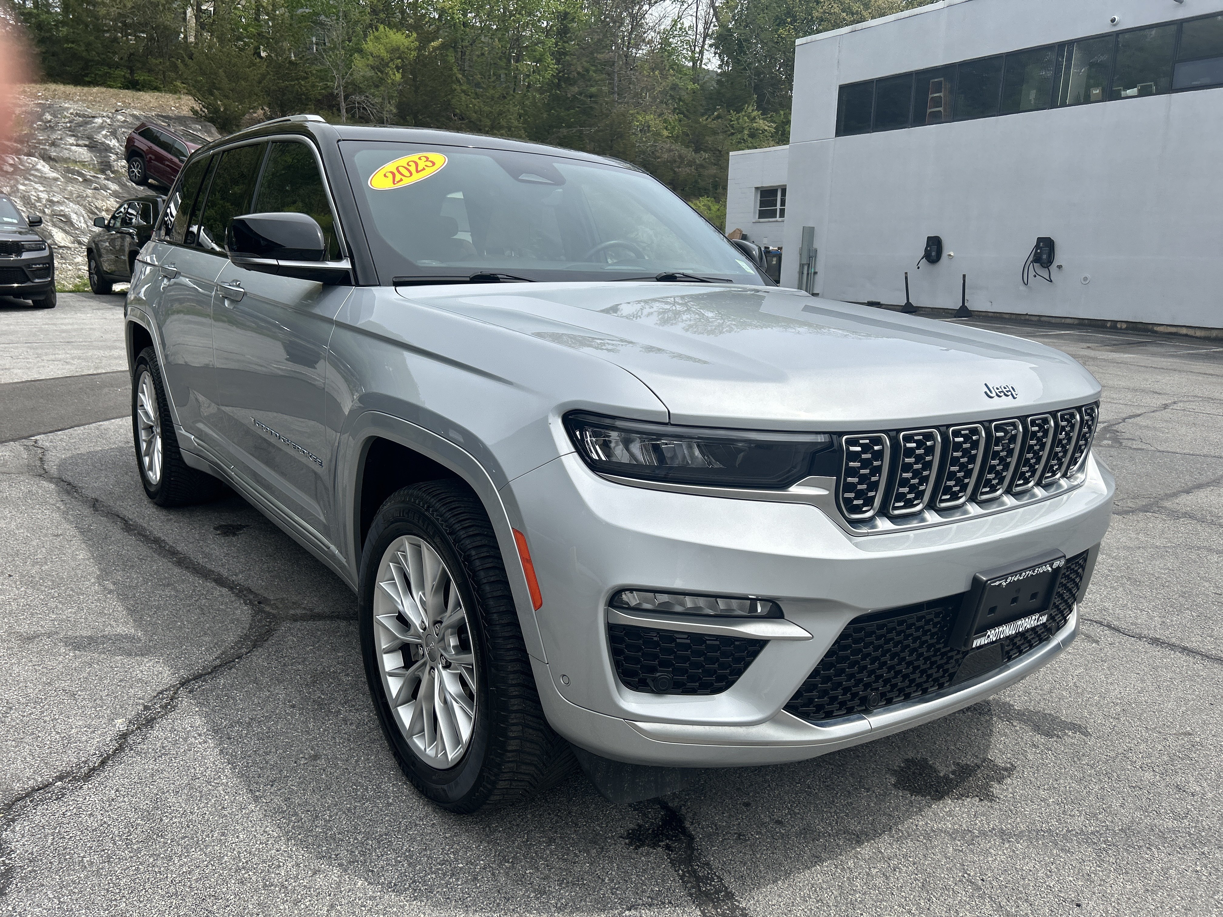 Certified 2023 Jeep Grand Cherokee Summit w/ Advanced Protech Group IV AWD/4WD image 4