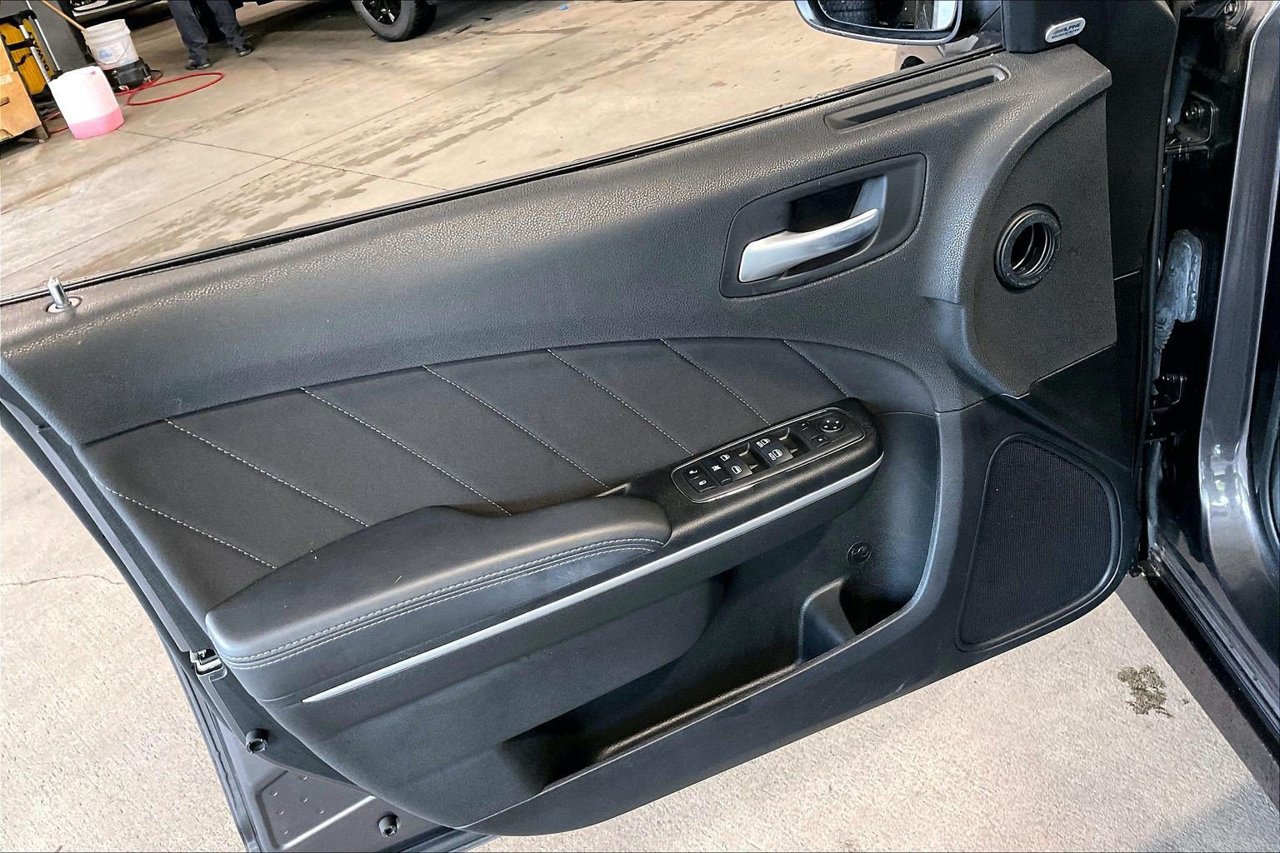 Certified 2022 Dodge Charger Scat Pack w/ Navigation & Travel Group RWD image 27