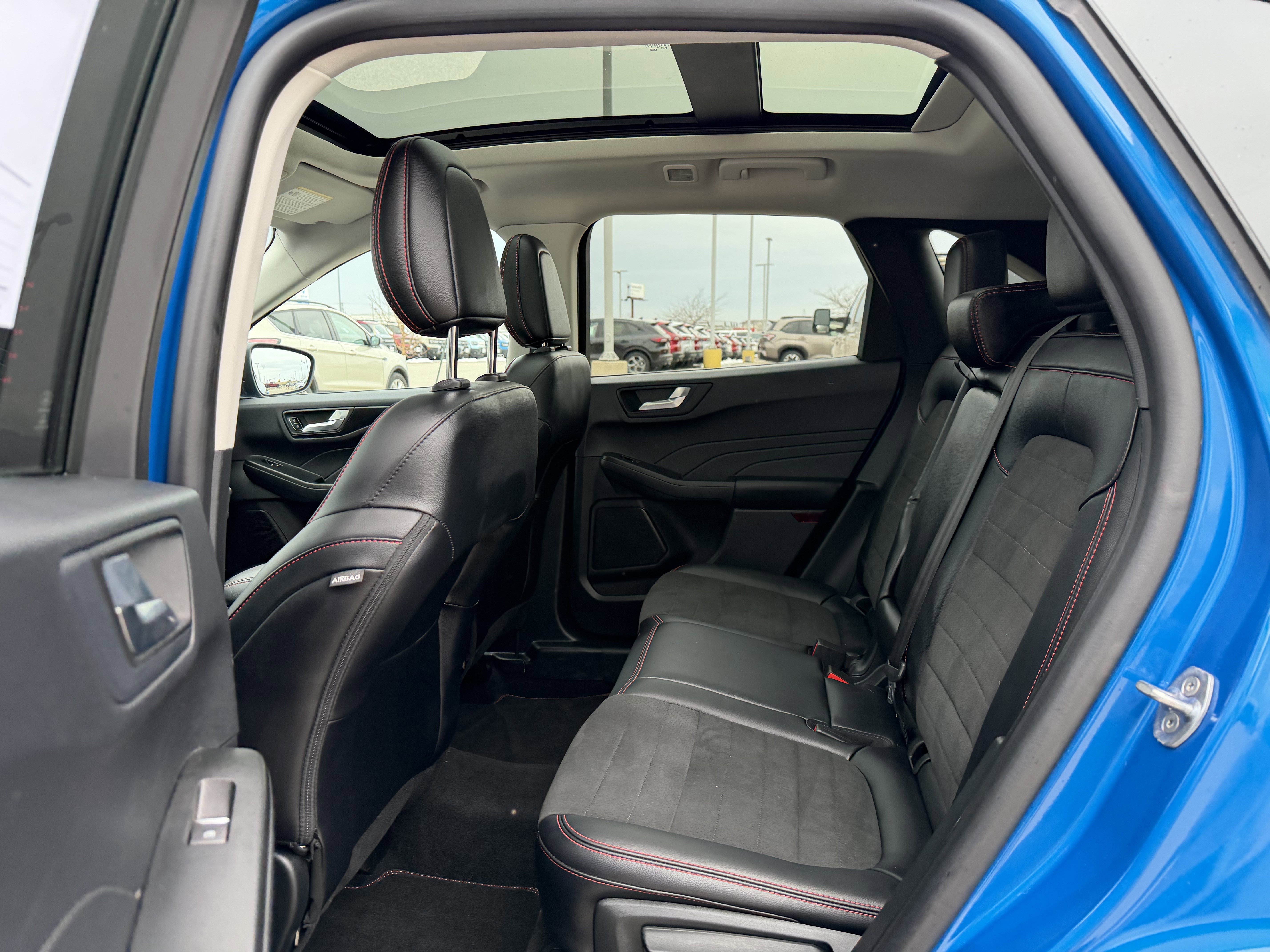 Certified 2021 Ford Escape SEL w/ SEL Stealth AWD Package image 19