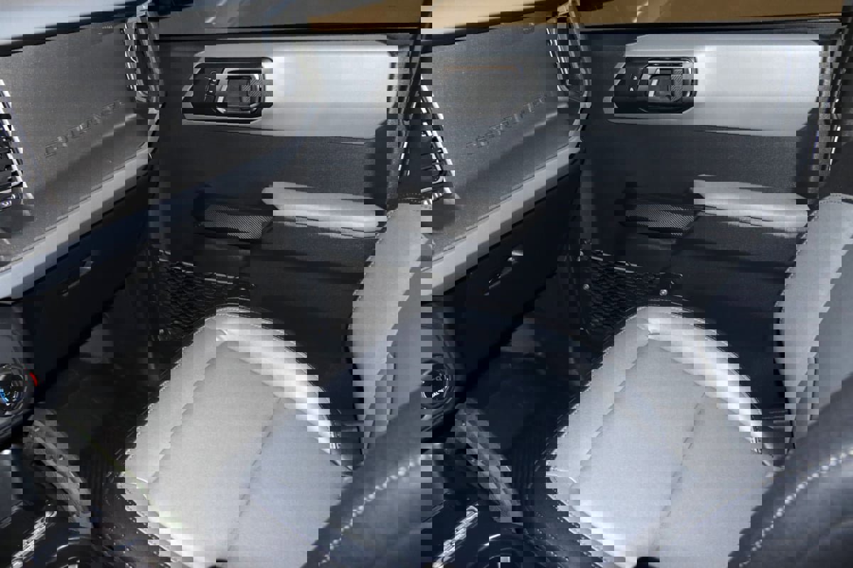 Used 2024 Ford Bronco Everglades image 60