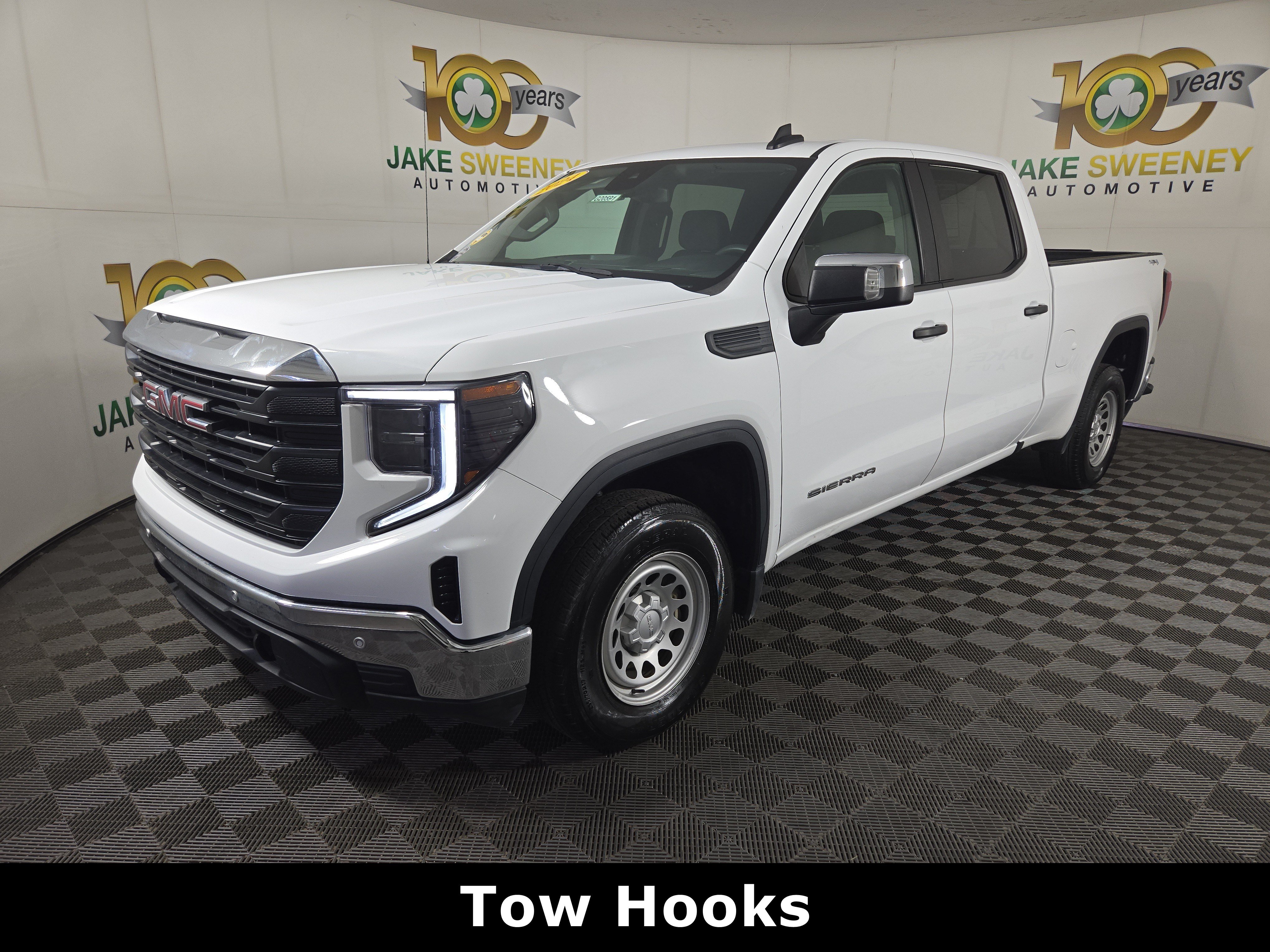 Used 2024 GMC Sierra 1500 Pro w/ Pro Value Package AWD/4WD image 3