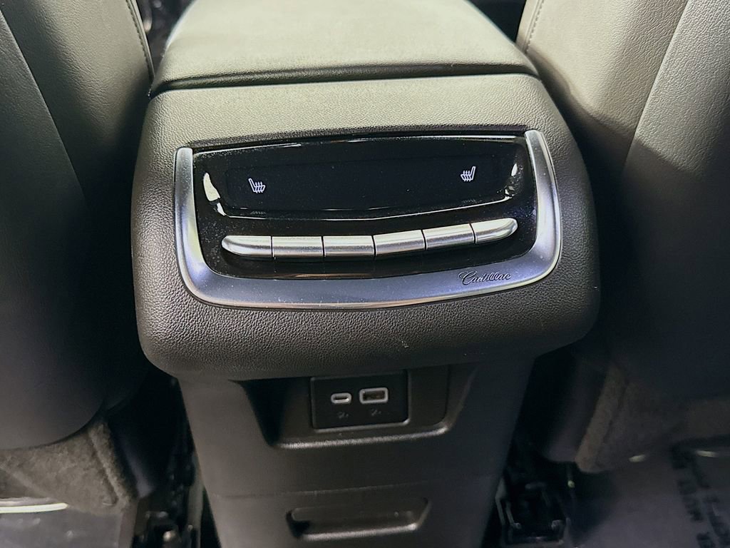 Used 2023 Cadillac XT6 Premium Luxury image 27